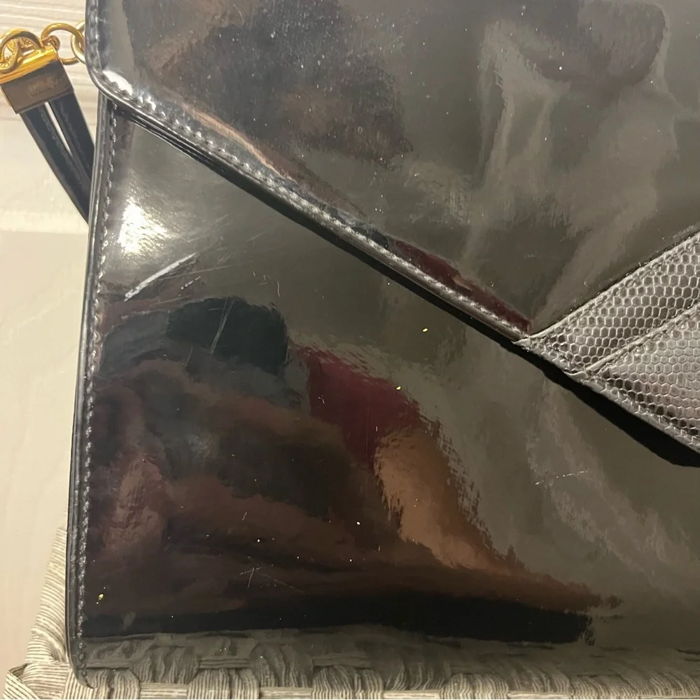 Koret Vintage Patent Leather Black Clutch Envelope Bag Strap Pockets Snap Close